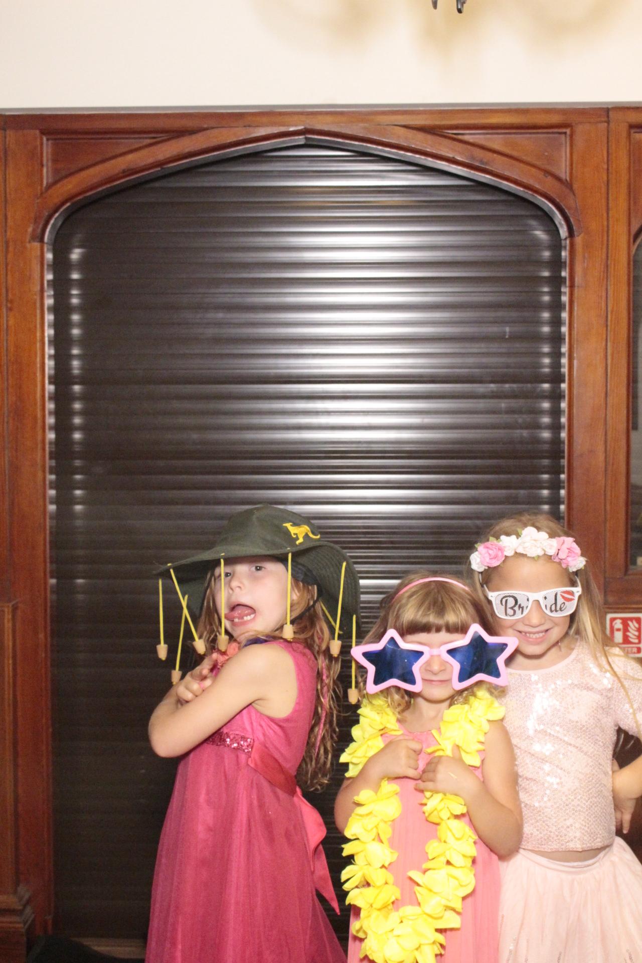 Laura and Mo's Wedding | View more photos from the event at gallery.myphotoboothexperience.co.uk/u/MyPhotoBoothExperienceLtd/Laura-and-Mos-Wedding